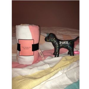 2 x VICTORIA SECRET Beach Blankets/Towels